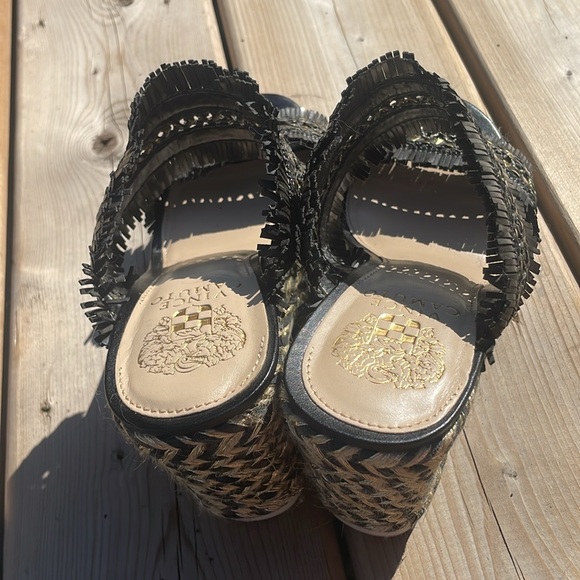Like new gold and black Vince Camuto espadrilles - Picture 7 of 8